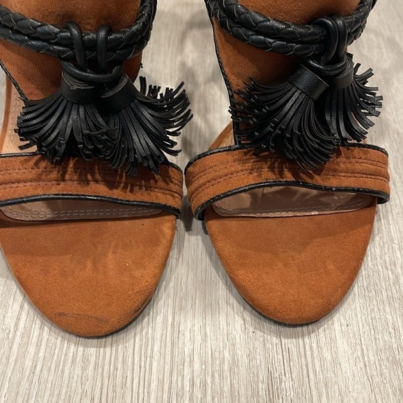 Leila Stone Tassel heeled sandals size 10 - Picture 5 of 9